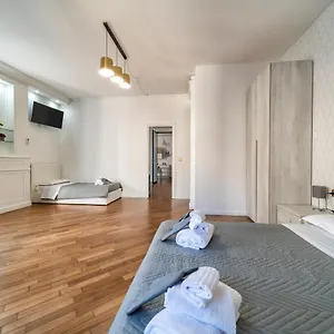 Dante 138 Class & Apartament Bari